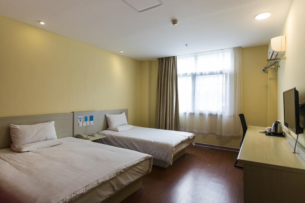 Hanting Express Shanghai Pudong Airport Экстерьер фото