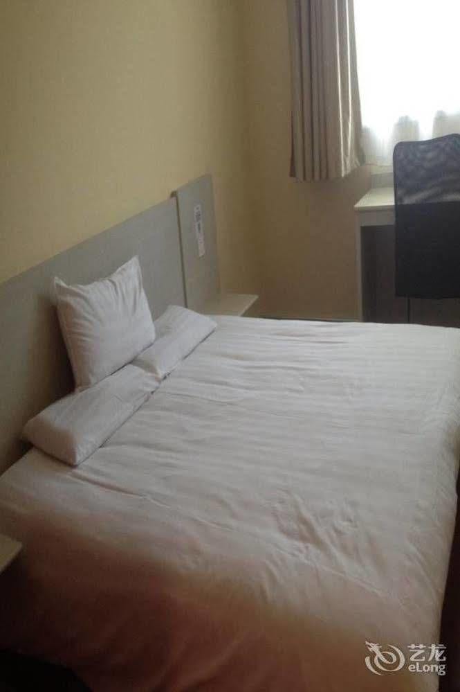 Hanting Express Shanghai Pudong Airport Экстерьер фото